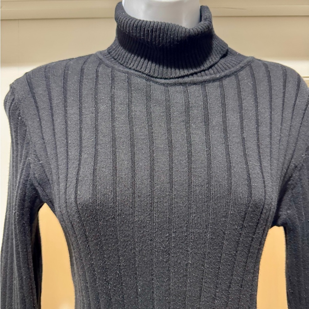 Caslon Black Ribbed Turtleneck Waffle Hem Sweater Size MP - Picture 4 of 13